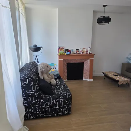 Entier De 67 Mettres Carres Appartement Aix-en-Othe